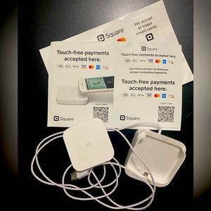 Square Contactless and Chip Reader w/ Dock